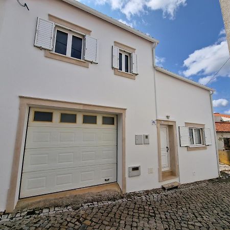 Chez Gilbert-Alojamento Local Alqueidao da Serra Exterior photo